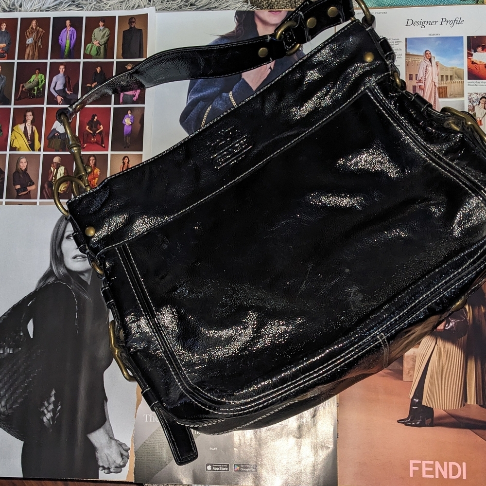 🔥Coach Calf Leather Zoe Glossy Black Shoulder Retail Bag .
